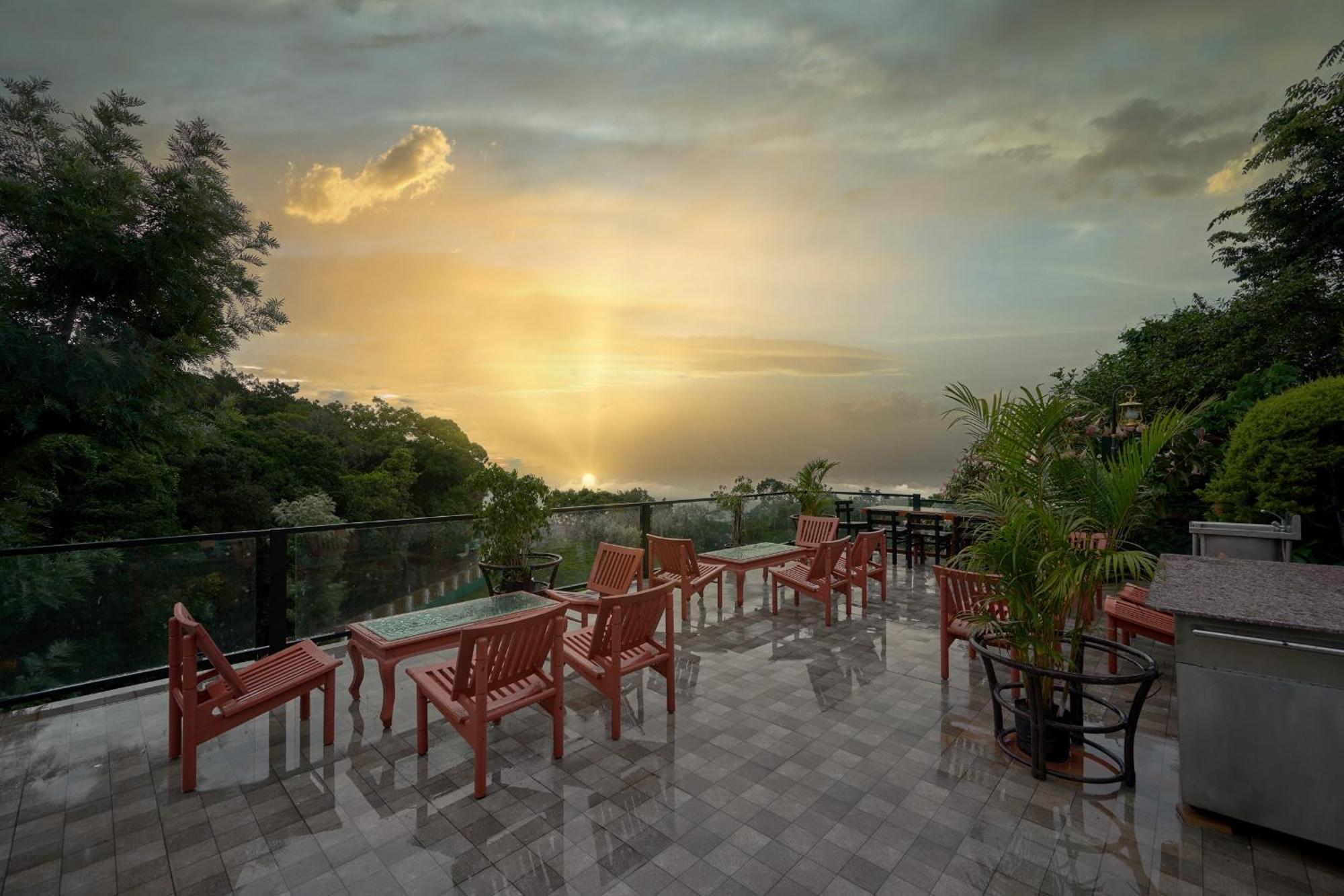 De Rock Jungle Living Resort Coonoor Eksteriør billede