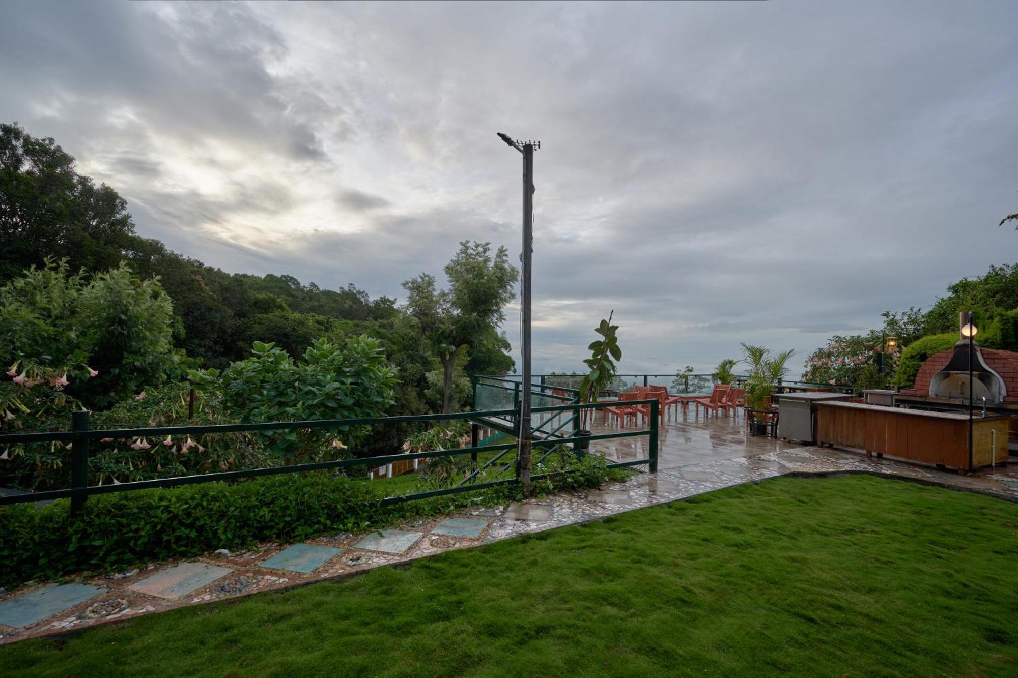 De Rock Jungle Living Resort Coonoor Eksteriør billede