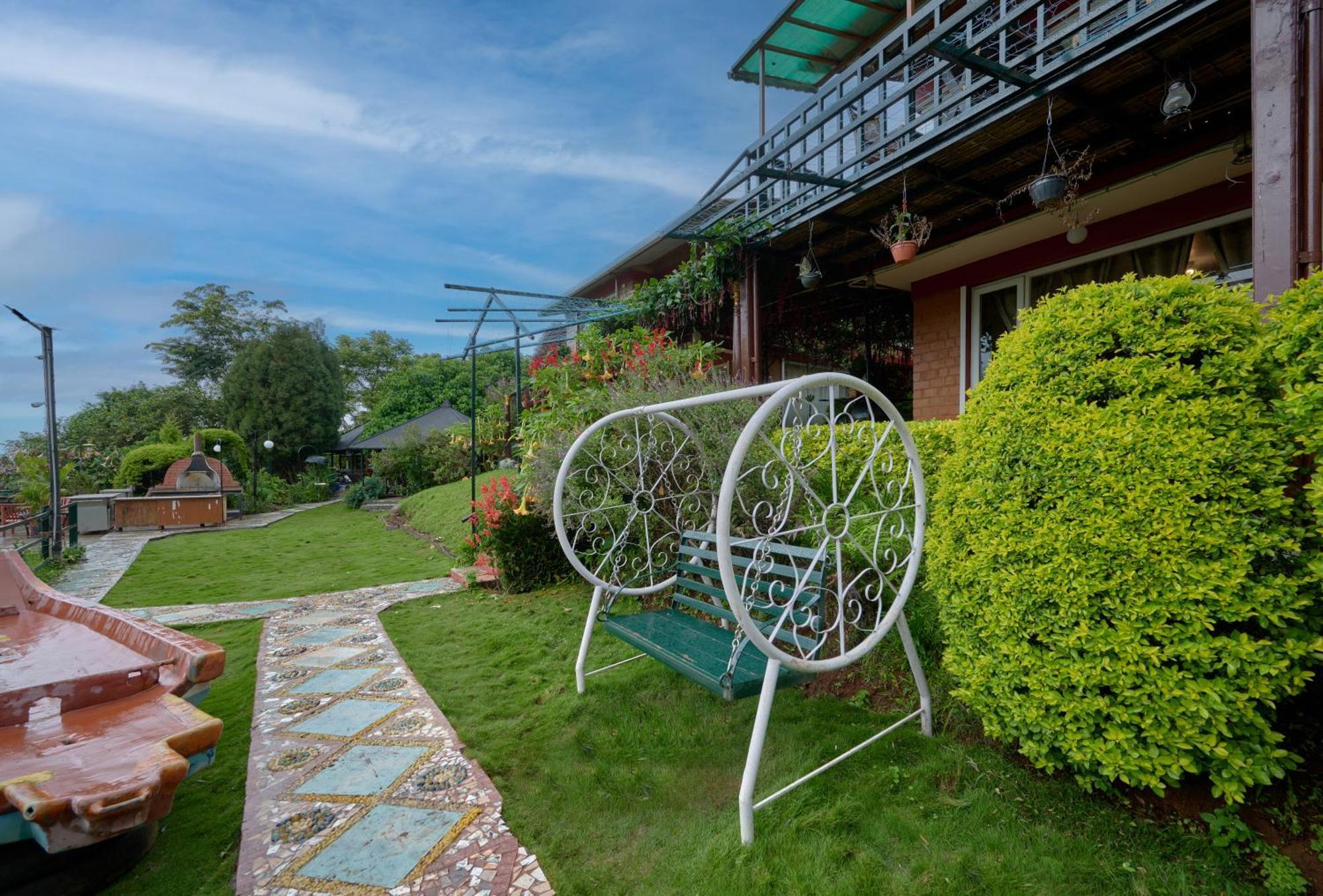 De Rock Jungle Living Resort Coonoor Eksteriør billede