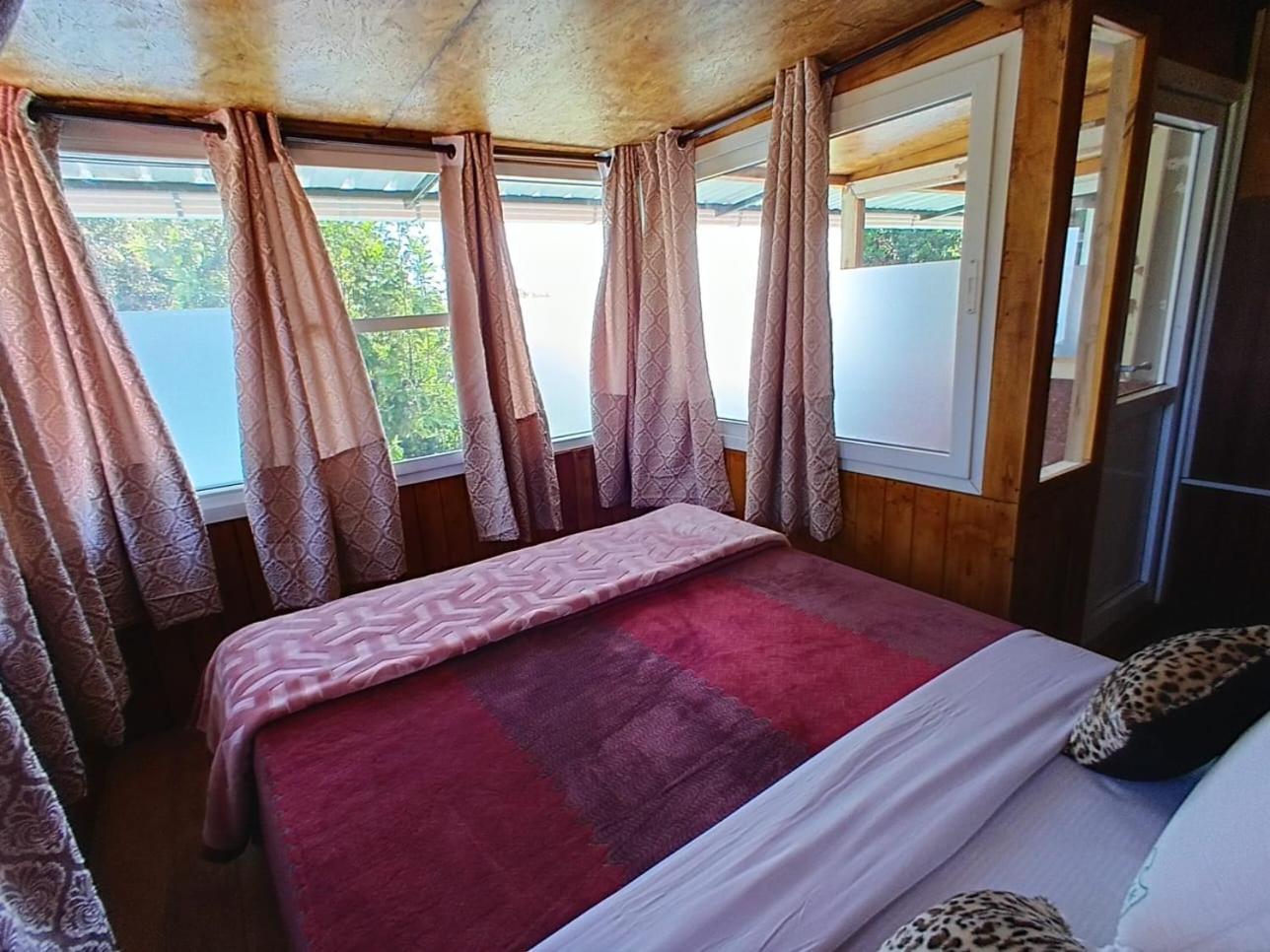 De Rock Jungle Living Resort Coonoor Eksteriør billede